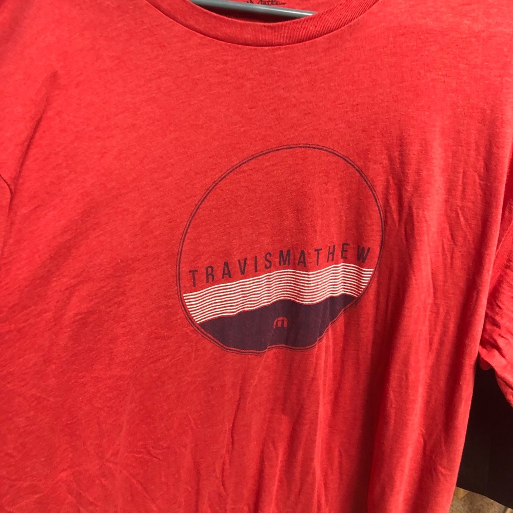 Men’s XXL Travis Mathew Red T-shirt with logo
